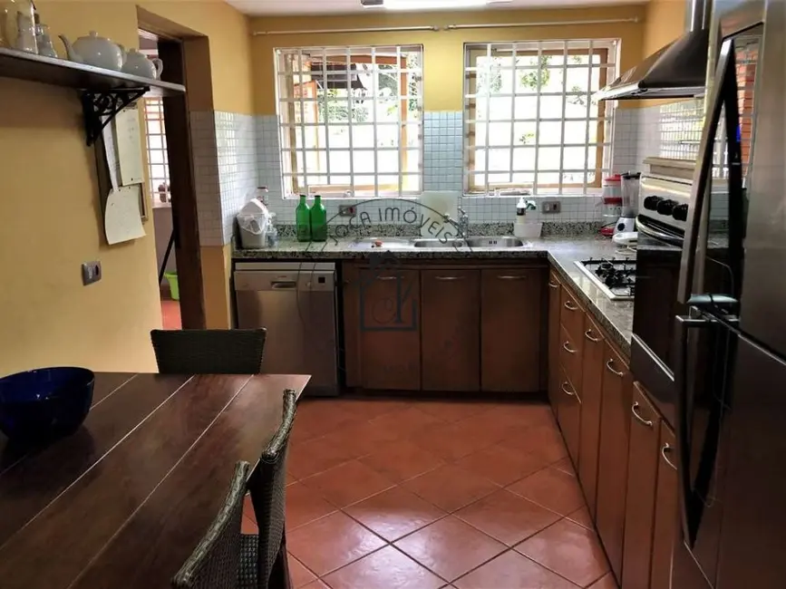 Foto 6 de Casa com 3 quartos à venda, 2488m2 em Vila Santo Antônio, Cotia - SP