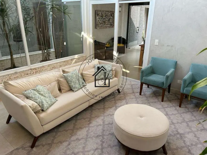 Foto 6 de Casa de Condomínio com 3 quartos à venda, 560m2 em Jardim do Golf I, Jandira - SP