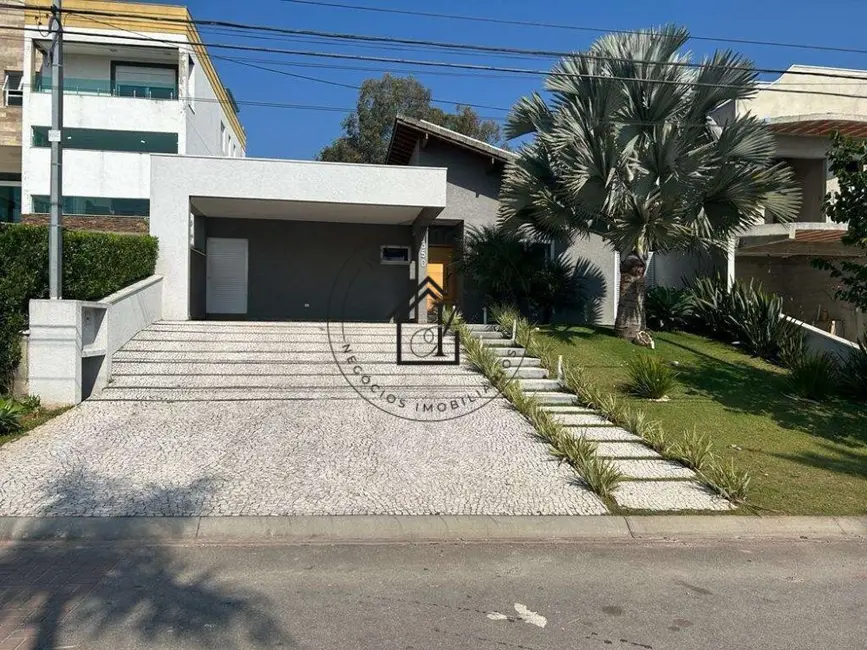 Foto 2 de Casa de Condomínio com 3 quartos à venda, 560m2 em Jardim do Golf I, Jandira - SP