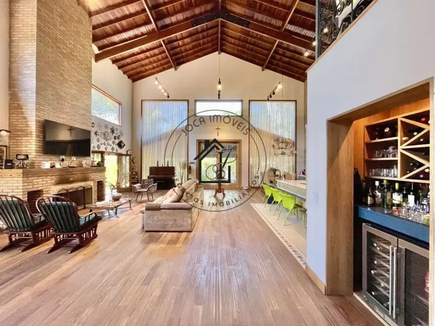 Casa de Condomínio com 7 quartos à venda, 1923m2 em Granja Viana, Cotia - SP - imagem 6 Foto 6 de Casa de Condomínio com 7 quartos à venda, 1923m2 em Granja Viana, Cotia - SP