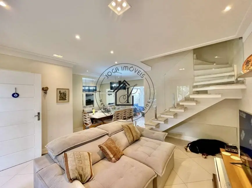 Casa de Condomínio com 3 quartos à venda, 129m2 em Jardim São Vicente, Cotia - SP - imagem 4 Foto 4 de Casa de Condomínio com 3 quartos à venda, 129m2 em Jardim São Vicente, Cotia - SP