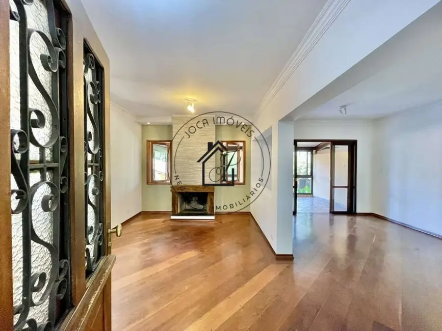 Casa de Condomínio com 3 quartos à venda, 2288m2 em Parque Primavera, Carapicuiba - SP - imagem 5 Foto 5 de Casa de Condomínio com 3 quartos à venda, 2288m2 em Parque Primavera, Carapicuiba - SP