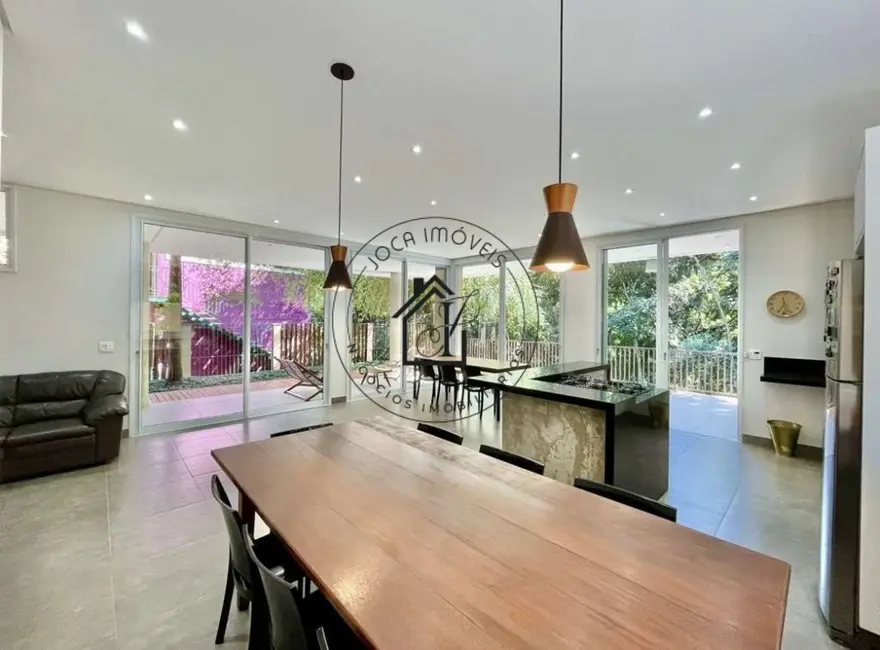 Casa de Condomínio com 4 quartos à venda, 645m2 em Chácara Moinho Velho, Carapicuiba - SP - imagem 8 Foto 8 de Casa de Condomínio com 4 quartos à venda, 645m2 em Chácara Moinho Velho, Carapicuiba - SP