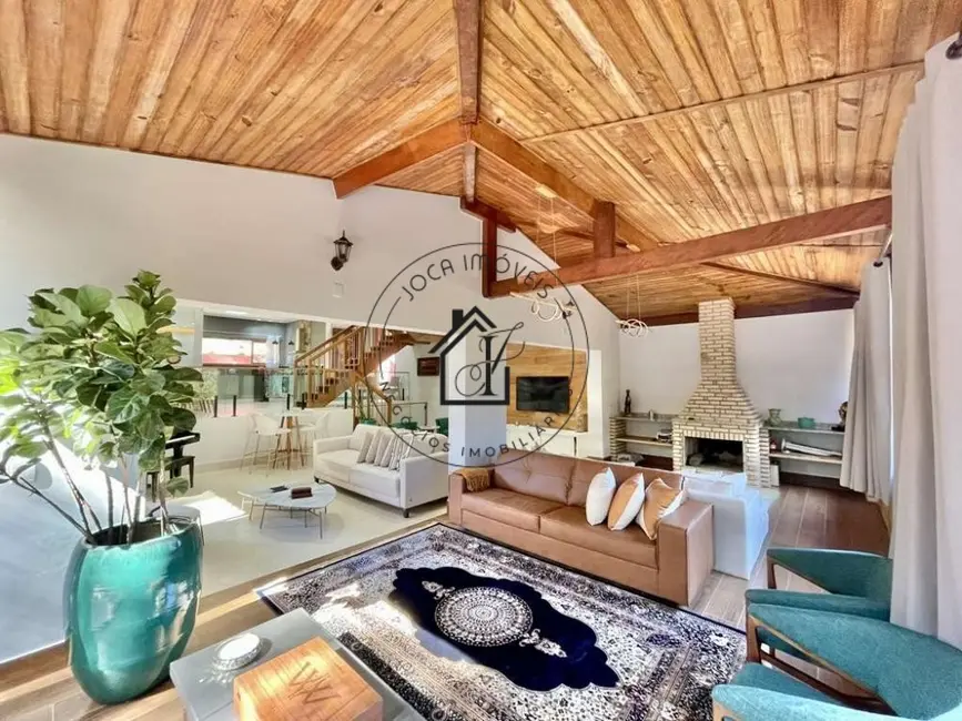 Casa com 4 quartos à venda em Chácara dos Lagos, Carapicuiba - SP - imagem 9 Foto 9 de Casa com 4 quartos à venda em Chácara dos Lagos, Carapicuiba - SP
