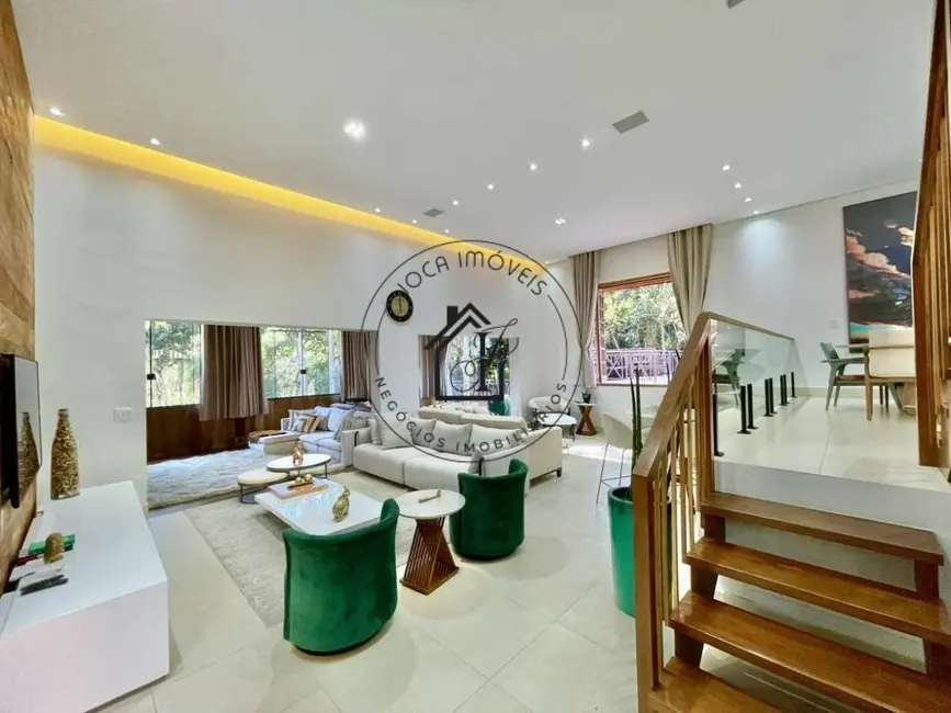 Casa com 4 quartos à venda em Chácara dos Lagos, Carapicuiba - SP - imagem 4 Foto 4 de Casa com 4 quartos à venda em Chácara dos Lagos, Carapicuiba - SP