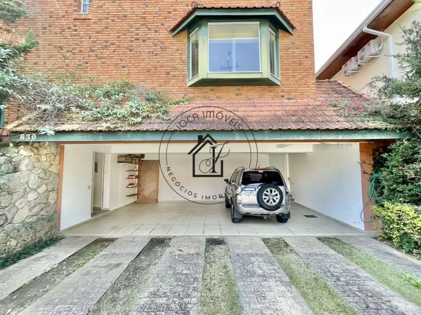 Casa de Condomínio com 4 quartos à venda, 384m2 em São Paulo II, Cotia - SP - imagem 3 Foto 3 de Casa de Condomínio com 4 quartos à venda, 384m2 em São Paulo II, Cotia - SP