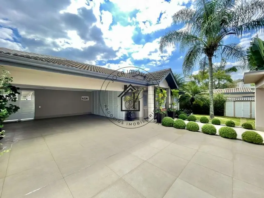 Casa de Condomínio com 4 quartos à venda, 900m2 em Granja Viana II, Cotia - SP - imagem 5 Foto 5 de Casa de Condomínio com 4 quartos à venda, 900m2 em Granja Viana II, Cotia - SP