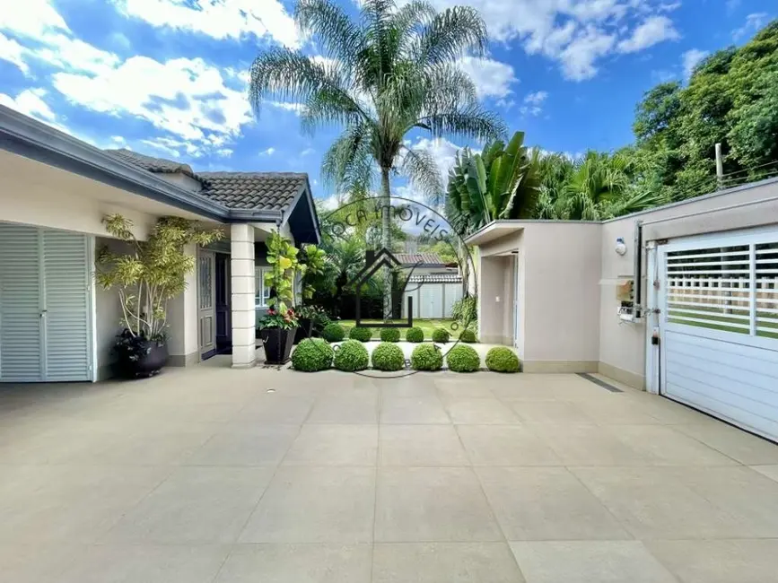 Casa de Condomínio com 4 quartos à venda, 900m2 em Granja Viana II, Cotia - SP - imagem 6 Foto 6 de Casa de Condomínio com 4 quartos à venda, 900m2 em Granja Viana II, Cotia - SP