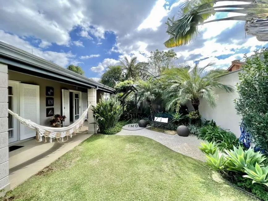 Casa de Condomínio com 4 quartos à venda, 900m2 em Granja Viana II, Cotia - SP - imagem 9 Foto 9 de Casa de Condomínio com 4 quartos à venda, 900m2 em Granja Viana II, Cotia - SP