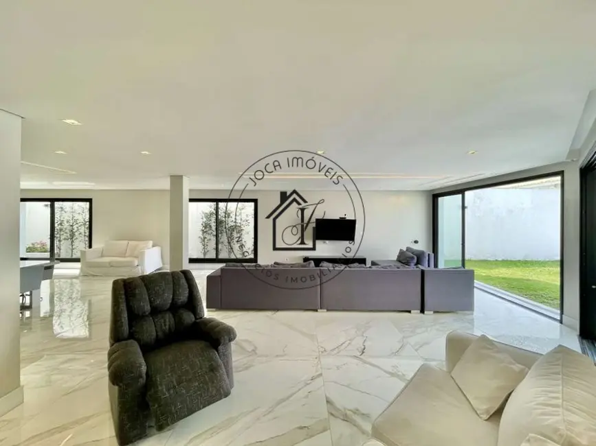 Casa de Condomínio com 6 quartos à venda, 529m2 em São Paulo II, Cotia - SP - imagem 9 Foto 9 de Casa de Condomínio com 6 quartos à venda, 529m2 em São Paulo II, Cotia - SP