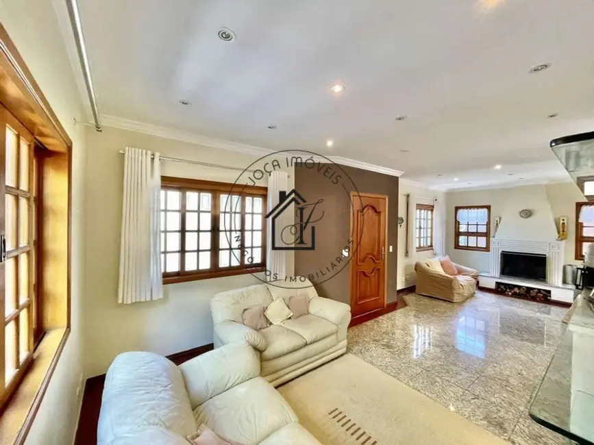 Casa de Condomínio com 3 quartos à venda, 384m2 em São Paulo II, Cotia - SP - imagem 6 Foto 6 de Casa de Condomínio com 3 quartos à venda, 384m2 em São Paulo II, Cotia - SP