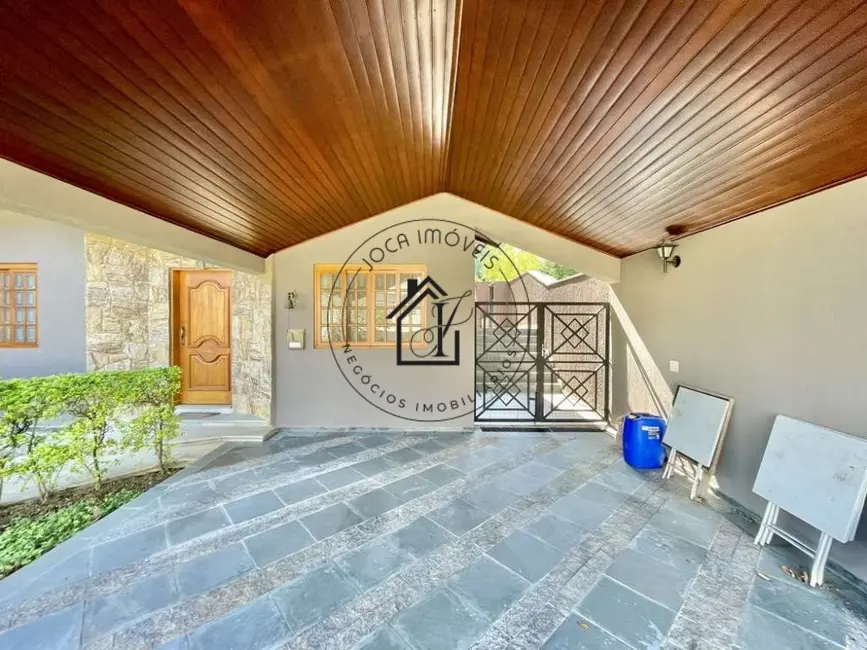 Casa de Condomínio com 3 quartos à venda, 384m2 em São Paulo II, Cotia - SP - imagem 4 Foto 4 de Casa de Condomínio com 3 quartos à venda, 384m2 em São Paulo II, Cotia - SP