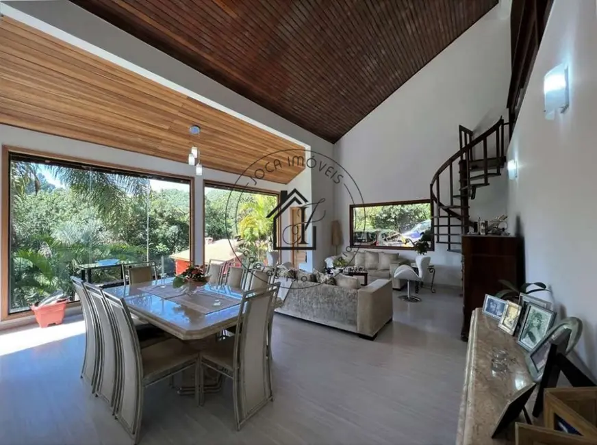 Casa de Condomínio com 4 quartos à venda, 1459m2 em Chácara Santa Lúcia, Carapicuiba - SP - imagem 9 Foto 9 de Casa de Condomínio com 4 quartos à venda, 1459m2 em Chácara Santa Lúcia, Carapicuiba - SP
