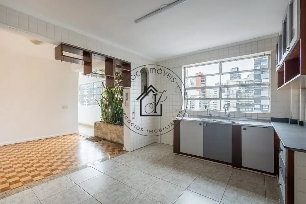 Apartamento com 3 quartos à venda, 134m2 em Pinheiros, São Paulo - SP - imagem 4 Foto 4 de Apartamento com 3 quartos à venda, 134m2 em Pinheiros, São Paulo - SP