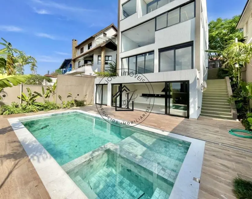 Casa de Condomínio com 4 quartos à venda, 363m2 em São Paulo II, Cotia - SP - imagem 2 Foto 2 de Casa de Condomínio com 4 quartos à venda, 363m2 em São Paulo II, Cotia - SP