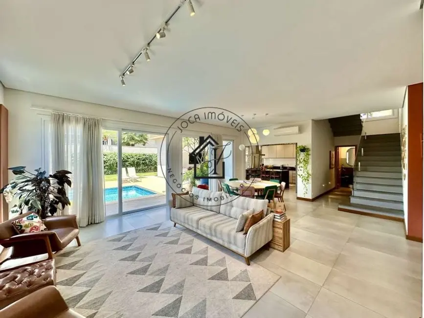 Casa de Condomínio com 4 quartos à venda, 525m2 em Granja Viana, Carapicuiba - SP - imagem 8 Foto 8 de Casa de Condomínio com 4 quartos à venda, 525m2 em Granja Viana, Carapicuiba - SP