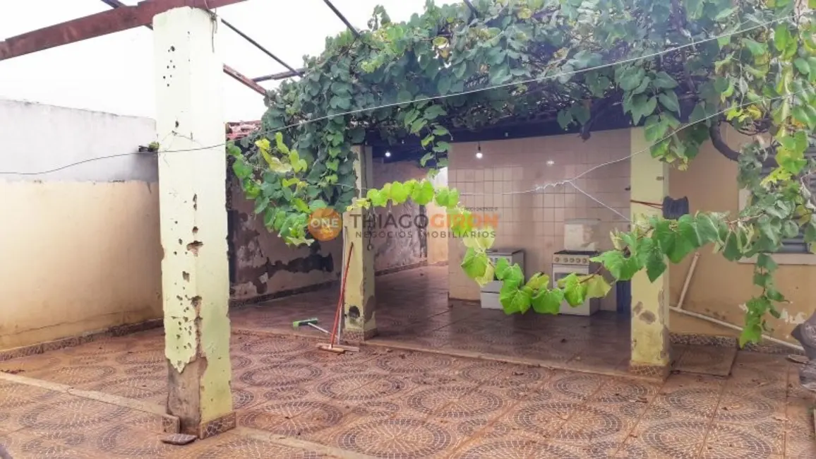 Casa com 3 quartos à venda, 300m2 em Ipanema, Aracatuba - SP - imagem 9 Foto 9 de Casa com 3 quartos à venda, 300m2 em Ipanema, Aracatuba - SP