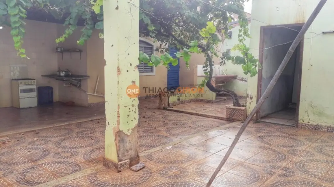 Casa com 3 quartos à venda, 300m2 em Ipanema, Aracatuba - SP - imagem 3 Foto 3 de Casa com 3 quartos à venda, 300m2 em Ipanema, Aracatuba - SP