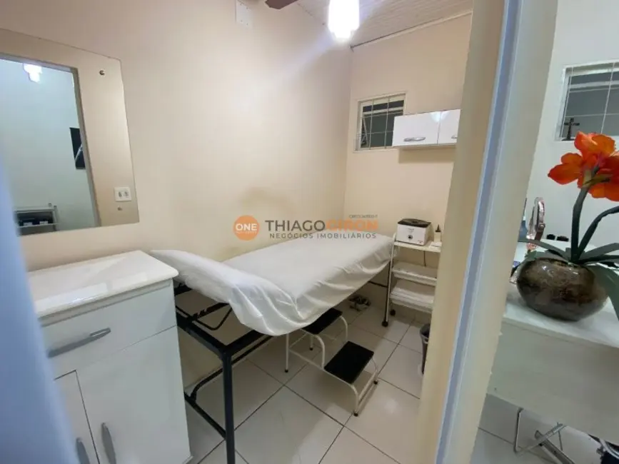 Casa com 2 quartos para alugar, 200m2 em Conjunto Habitacional Hilda Mandarino, Aracatuba - SP - imagem 9 Foto 9 de Casa com 2 quartos para alugar, 200m2 em Conjunto Habitacional Hilda Mandarino, Aracatuba - SP