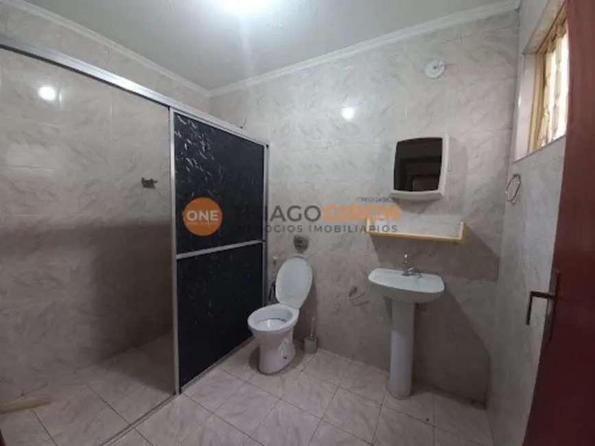 Casa com 3 quartos à venda, 250m2 em Umuarama, Aracatuba - SP - imagem 4 Foto 4 de Casa com 3 quartos à venda, 250m2 em Umuarama, Aracatuba - SP