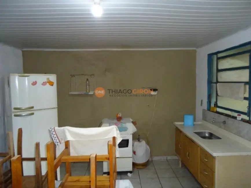 Casa com 2 quartos à venda, 250m2 em Vila Alba, Aracatuba - SP - imagem 4 Foto 4 de Casa com 2 quartos à venda, 250m2 em Vila Alba, Aracatuba - SP