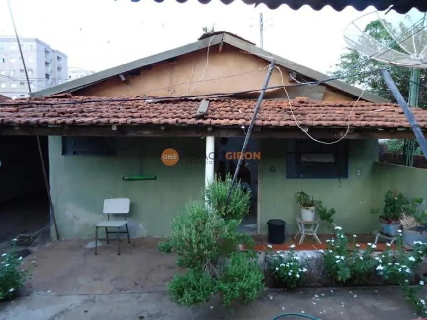 Casa com 2 quartos à venda, 250m2 em Vila Alba, Aracatuba - SP - imagem 3 Foto 3 de Casa com 2 quartos à venda, 250m2 em Vila Alba, Aracatuba - SP