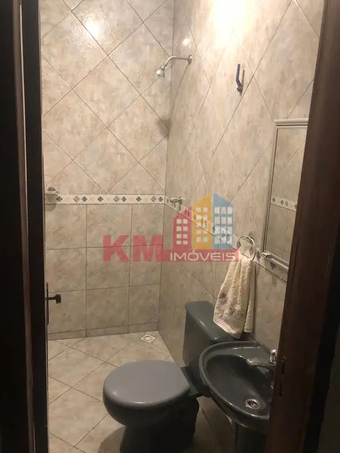 Casa com 3 quartos à venda, 186m2 em Centro, Aracati - CE - imagem 9 Foto 9 de Casa com 3 quartos à venda, 186m2 em Centro, Aracati - CE