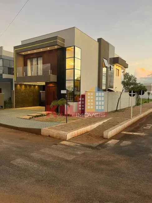 Foto 2 de Casa com 4 quartos à venda, 214m2 em Bela Vista, Mossoro - RN