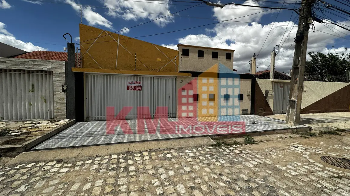 Foto 1 de Casa com 4 quartos à venda, 250m2 em Abolição, Mossoro - RN