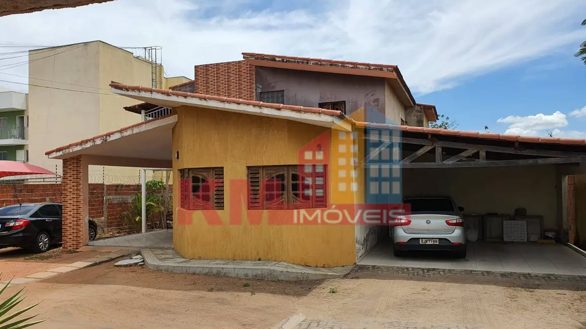 Foto 1 de Casa com 6 quartos à venda, 323m2 em Presidente Costa e Silva, Mossoro - RN