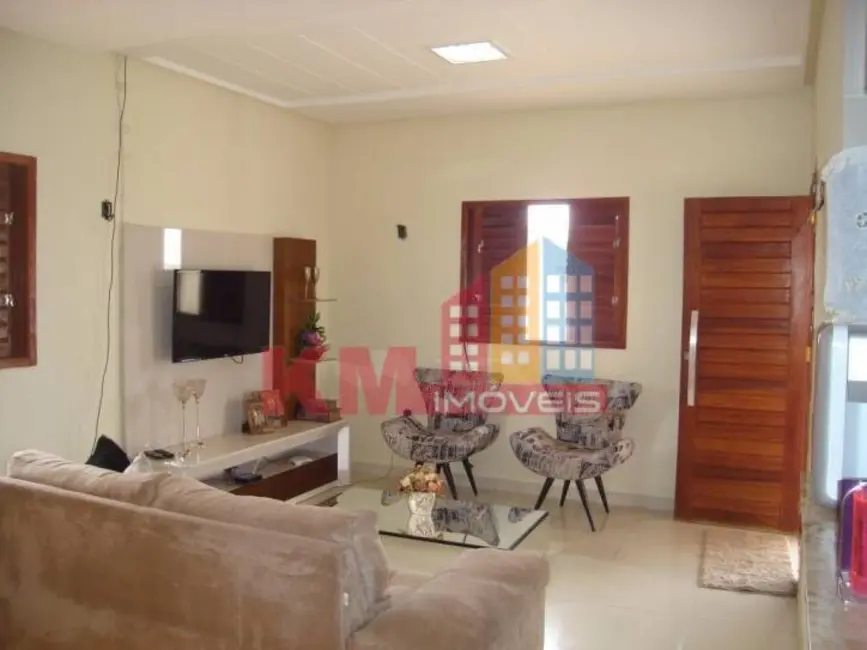 Foto 1 de Casa com 2 quartos à venda, 155m2 em Santa Júlia, Mossoro - RN