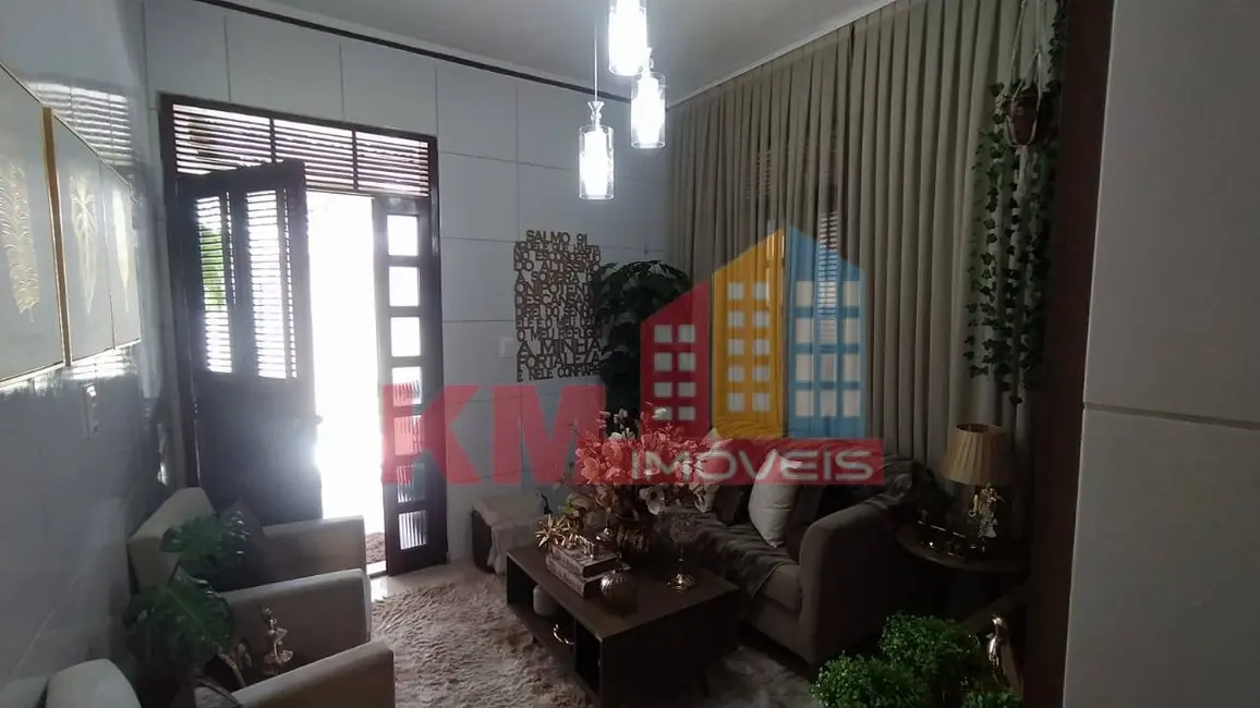 Foto 2 de Casa com 2 quartos à venda, 240m2 em Paredões, Mossoro - RN