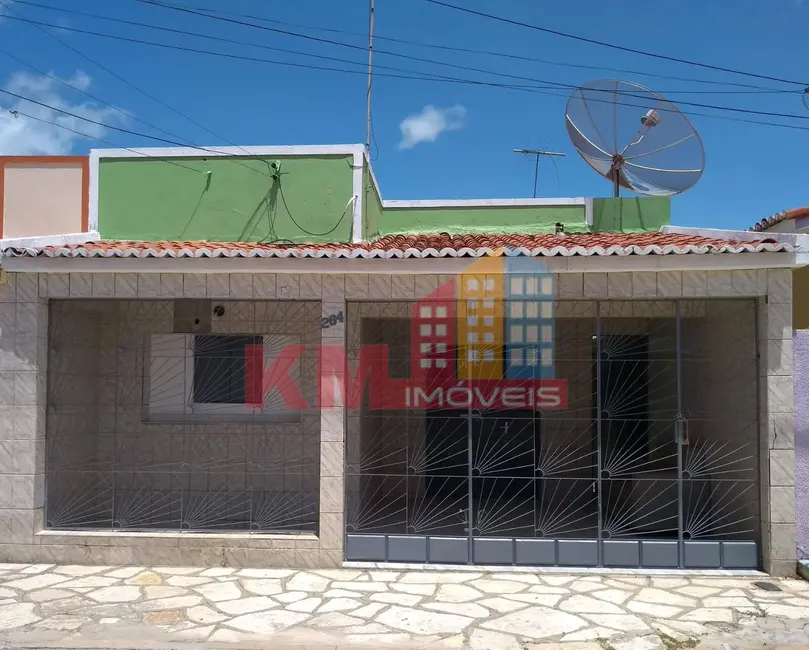 Foto 1 de Casa com 3 quartos à venda, 194m2 em Boa Vista, Mossoro - RN