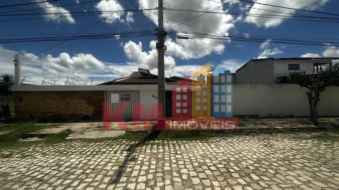 Foto 2 de Casa com 3 quartos à venda, 270m2 em Aeroporto, Mossoro - RN