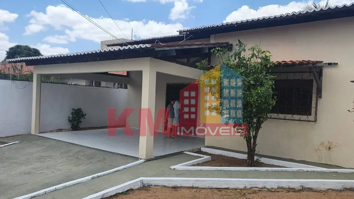 Casa com 3 quartos à venda, 450m2 em Presidente Costa e Silva, Mossoro - RN - imagem 3 Foto 3 de Casa com 3 quartos à venda, 450m2 em Presidente Costa e Silva, Mossoro - RN