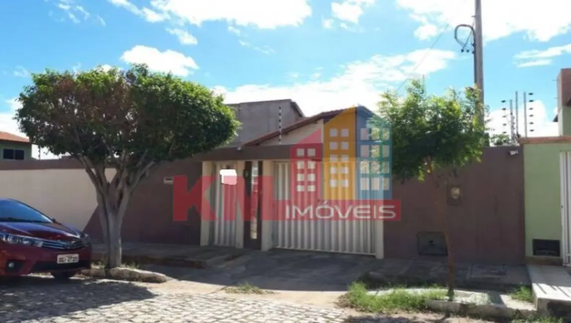 Foto 2 de Casa com 3 quartos à venda, 360m2 em Presidente Costa e Silva, Mossoro - RN