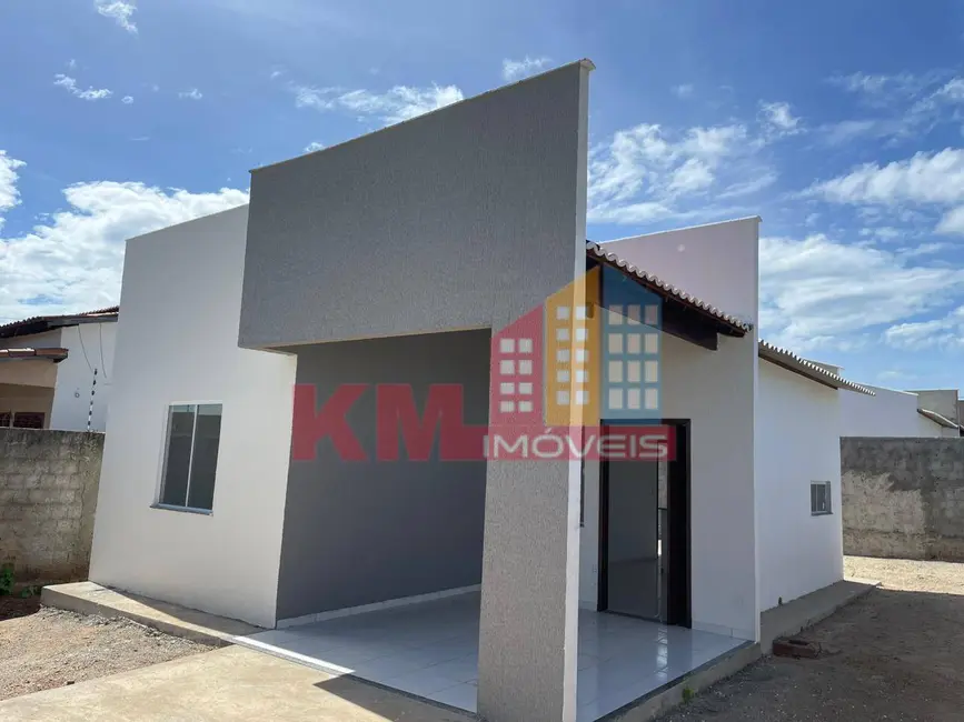 Foto 1 de Casa com 2 quartos à venda, 68m2 em Redenção, Mossoro - RN