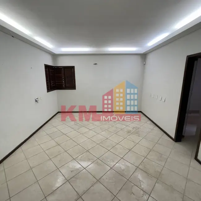 Foto 14 de Casa com 5 quartos para alugar, 1620m2 em Presidente Costa e Silva, Mossoro - RN