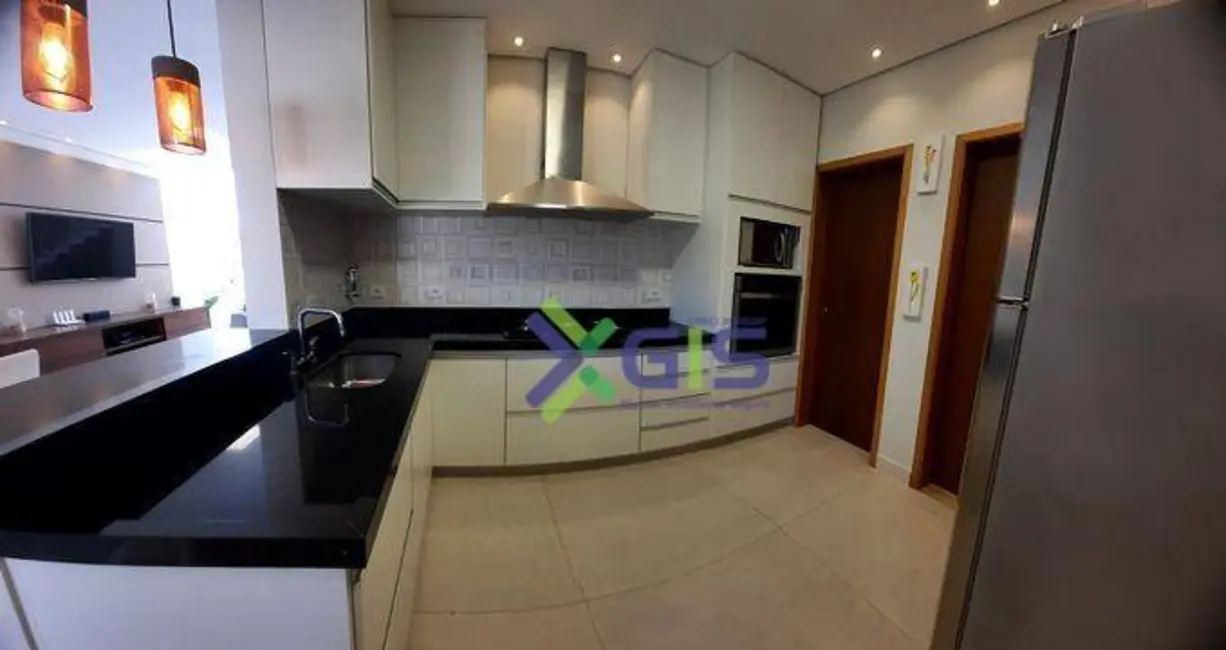 Casa de Condomínio com 3 quartos à venda, 250m2 em Atibaia - SP - imagem 6 Foto 6 de Casa de Condomínio com 3 quartos à venda, 250m2 em Atibaia - SP