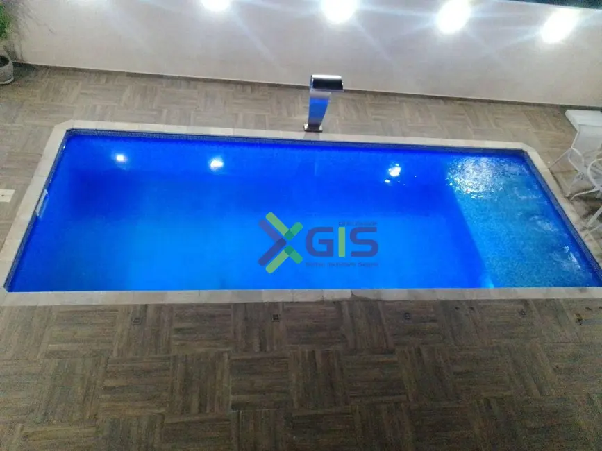 Casa de Condomínio com 3 quartos à venda, 250m2 em Atibaia - SP - imagem 2 Foto 2 de Casa de Condomínio com 3 quartos à venda, 250m2 em Atibaia - SP