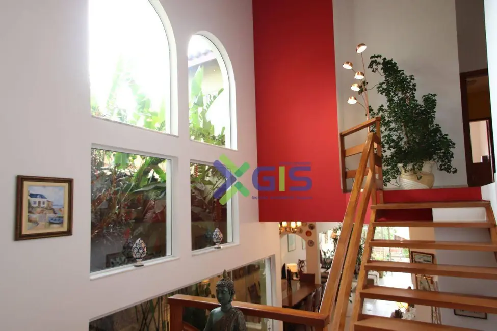 Foto 9 de Casa com 3 quartos à venda, 480m2 em Vila Petrópolis, Atibaia - SP