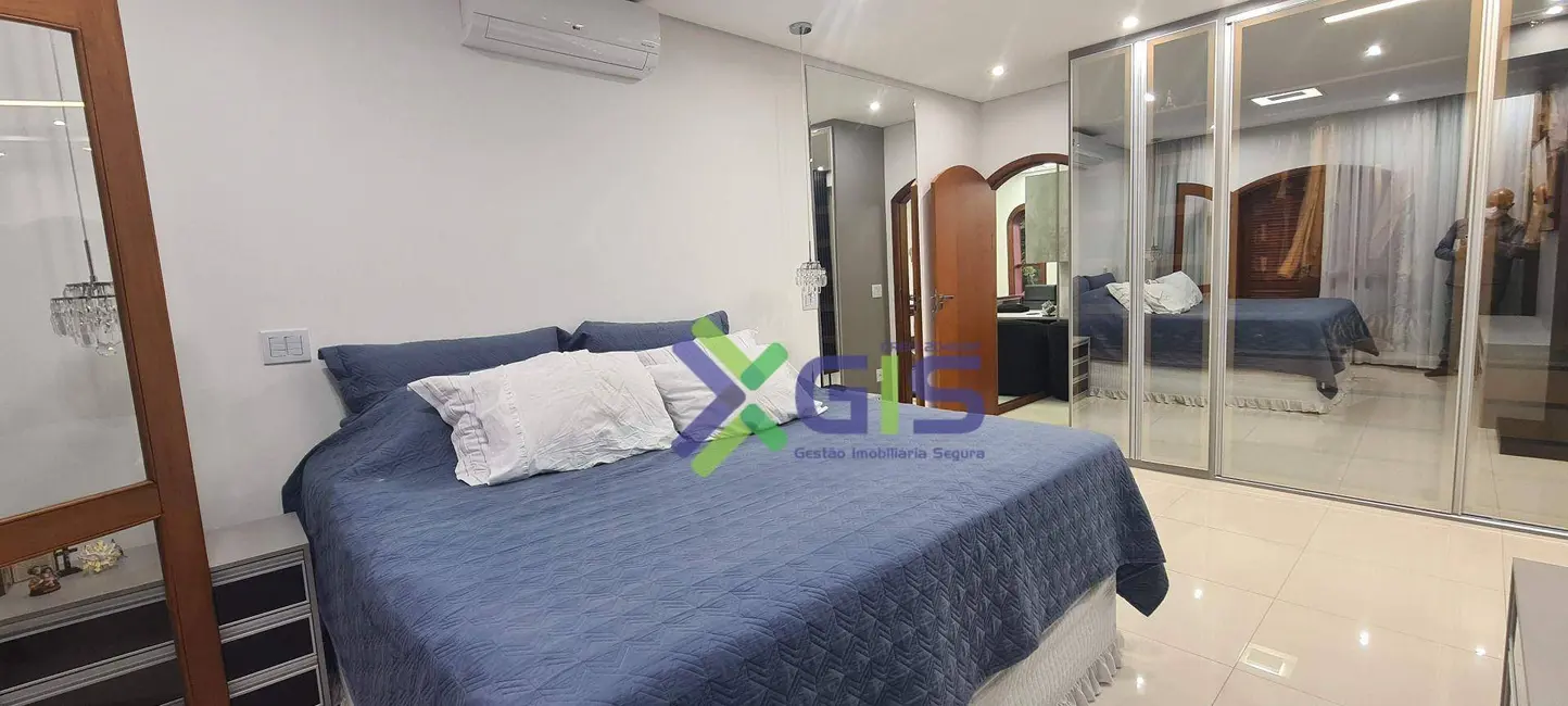 Foto 3 de Casa de Condomínio com 4 quartos à venda, 1197m2 em Atibaia - SP