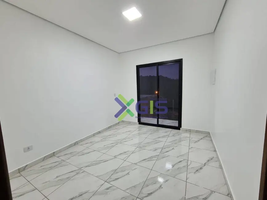 Foto 8 de Casa com 3 quartos à venda, 200m2 em Bom Jesus Dos Perdoes - SP