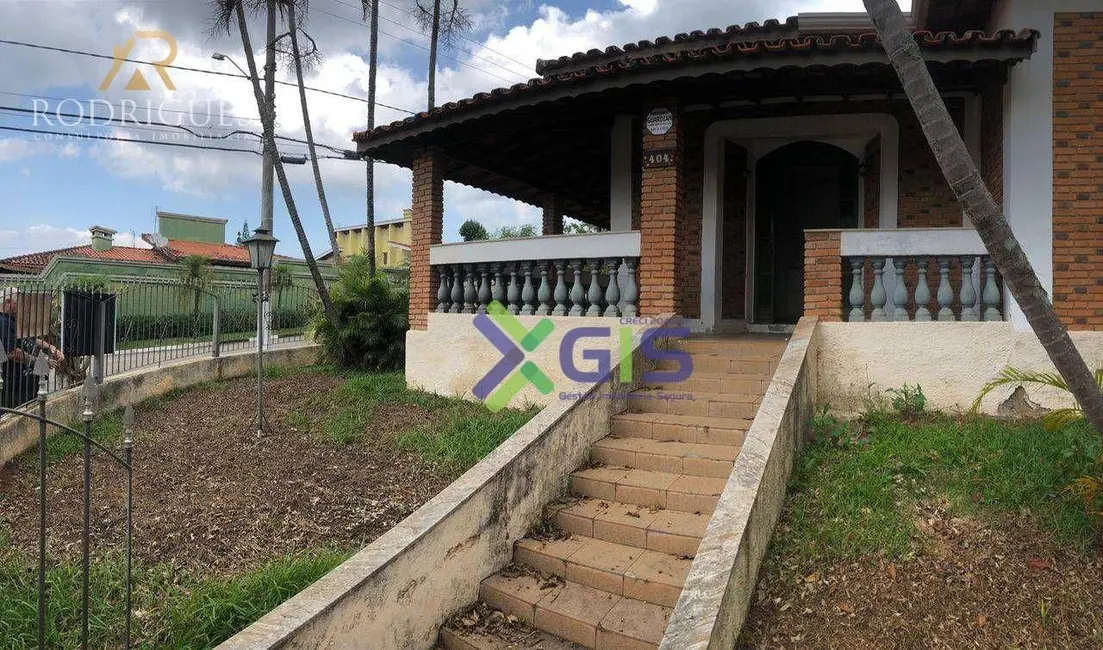 Foto 1 de Casa com 4 quartos à venda, 576m2 em Atibaia - SP