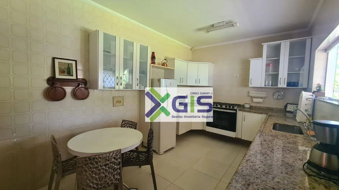 Casa com 3 quartos à venda, 678m2 em Jardim Floresta, Atibaia - SP - imagem 4 Foto 4 de Casa com 3 quartos à venda, 678m2 em Jardim Floresta, Atibaia - SP