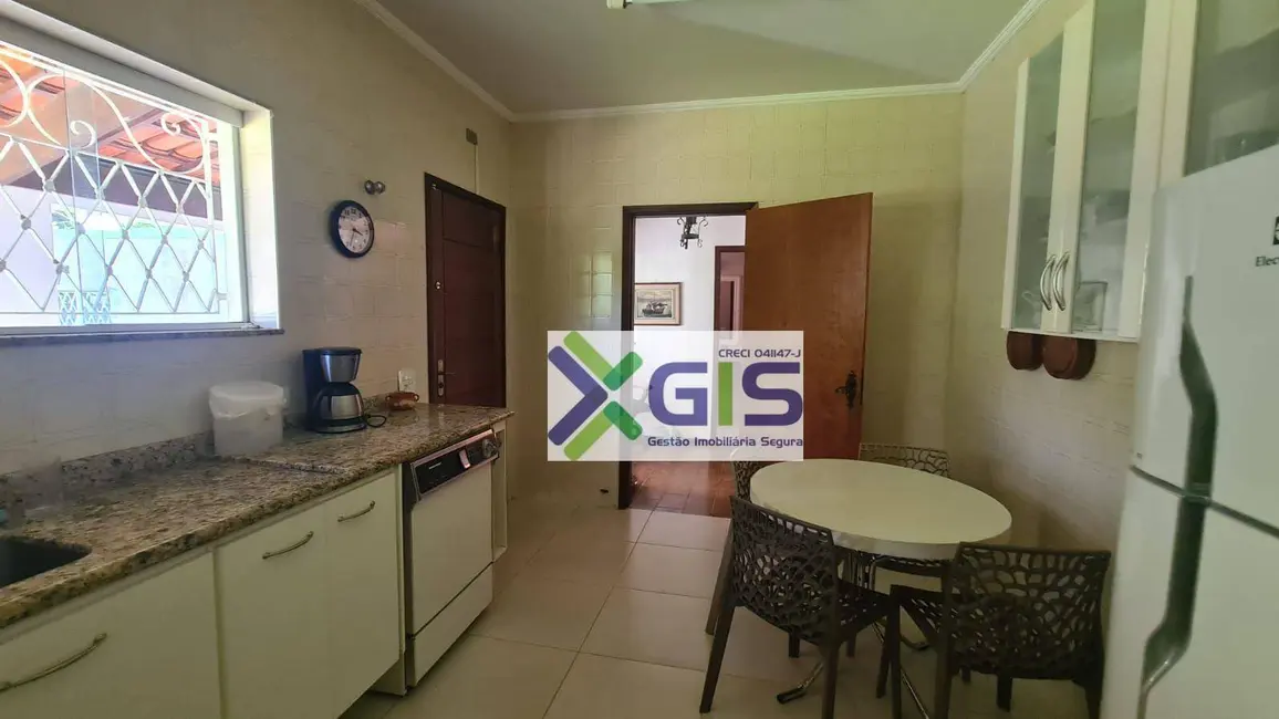 Casa com 3 quartos à venda, 678m2 em Jardim Floresta, Atibaia - SP - imagem 3 Foto 3 de Casa com 3 quartos à venda, 678m2 em Jardim Floresta, Atibaia - SP