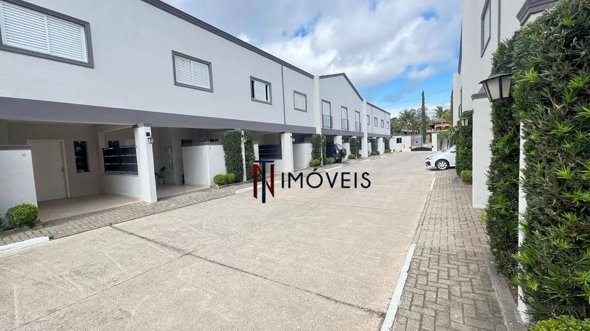 Foto 3 de Casa de Condomínio com 2 quartos para alugar, 100m2 em Jardim Estância Brasil, Atibaia - SP