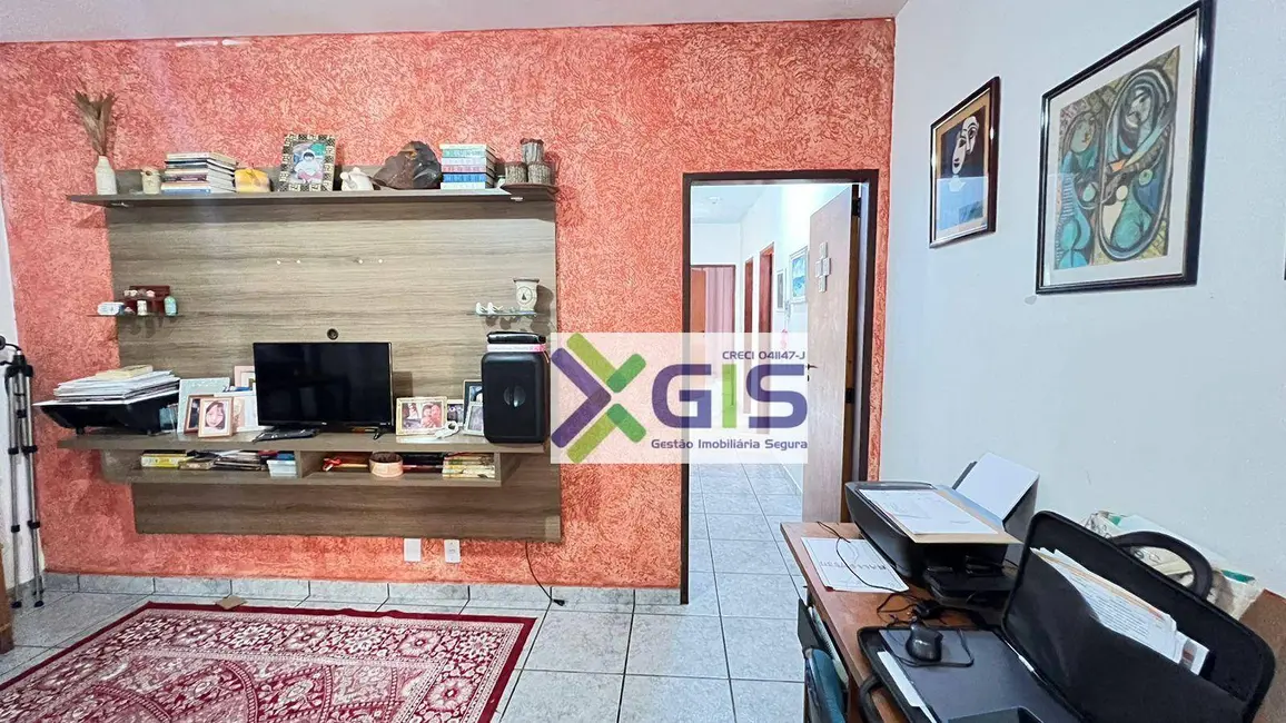 Foto 2 de Casa com 2 quartos à venda, 300m2 em Jardim Imperial, Atibaia - SP