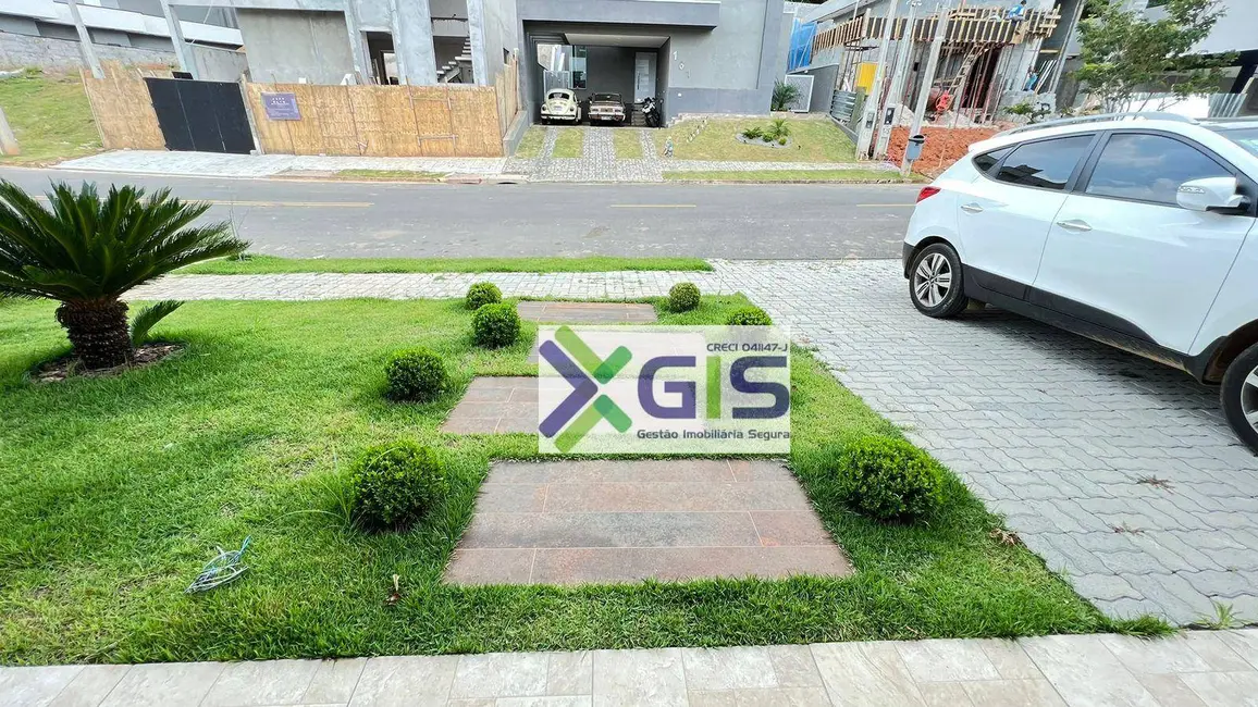 Casa de Condomínio com 3 quartos à venda, 364m2 em Rio Abaixo, Atibaia - SP - imagem 5 Foto 5 de Casa de Condomínio com 3 quartos à venda, 364m2 em Rio Abaixo, Atibaia - SP