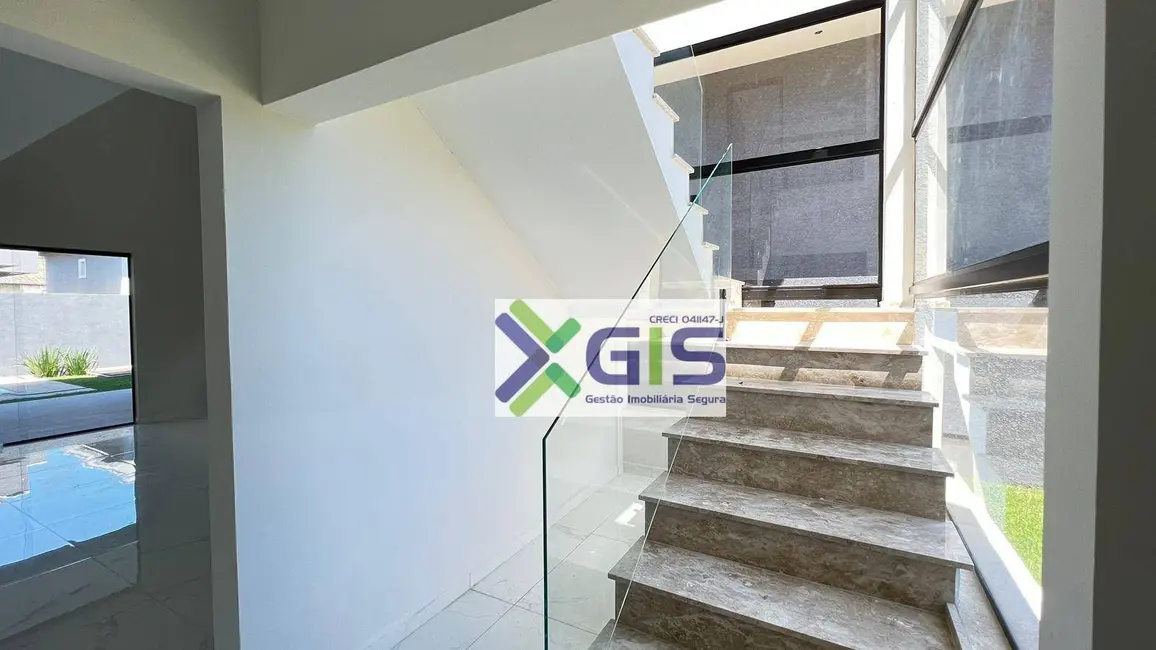 Foto 4 de Casa com 3 quartos à venda, 300m2 em Atibaia - SP